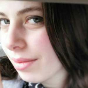 Meet your Posher, Danae
